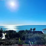Apartment Vista Mare Mozzafiato Con Piscina, Campi Da Tennis *