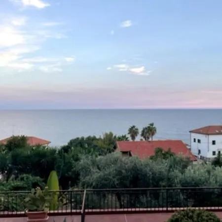 Vista Mare Mozzafiato Con Piscina, Campi Da Tennis *