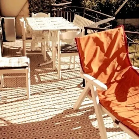 Apartment Vista Mare Mozzafiato Con Piscina, Campi Da Tennis Costarainera