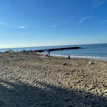Appartamento Vista Mare Mozzafiato Con Piscina, Campi Da Tennis